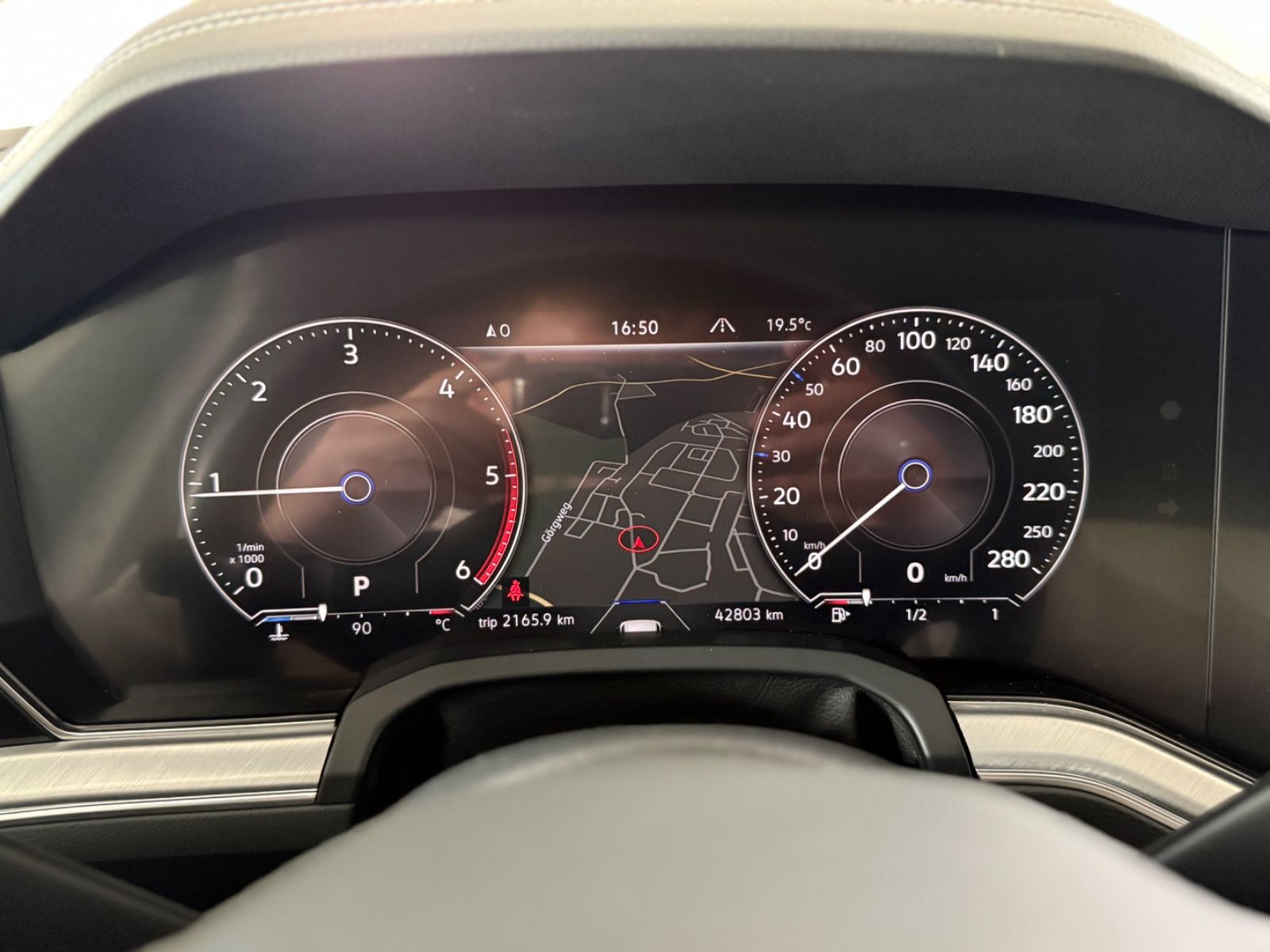 Volkswagen Touareg R-Line 4Motion - Samsaru's Car Outlet
