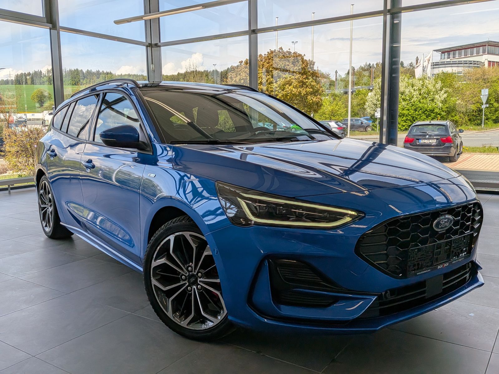 Ford Focus ST-Line X Styling Matrix B&O Pano 18"