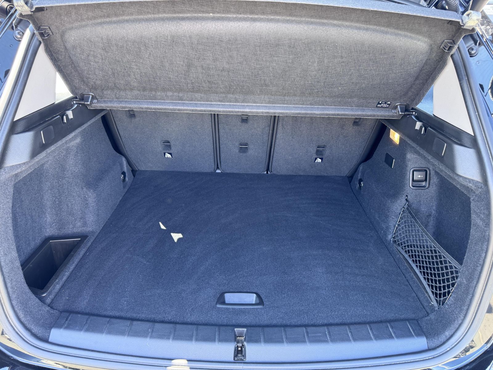 BMW X1 xDrive25e Advantage - Samsaru's Car Outlet