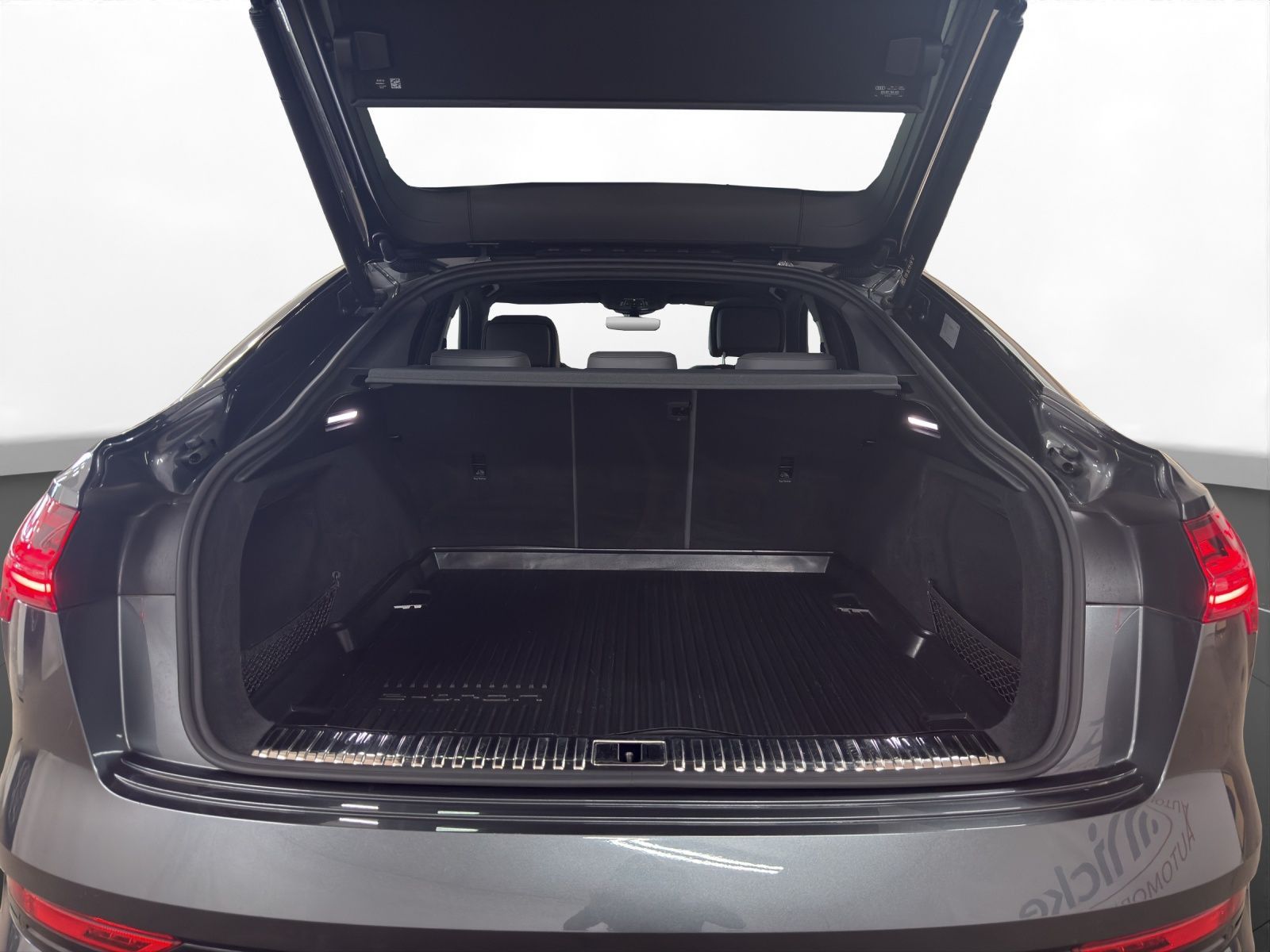 Audi e-tron Sportback 55 qu. S line AHK Pano Matrix L