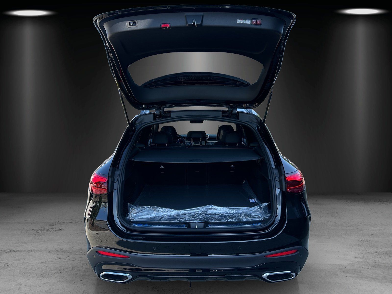 Mercedes-Benz GLC 300d 4M AMG AIRMATIC Burmester AHK Pano 360