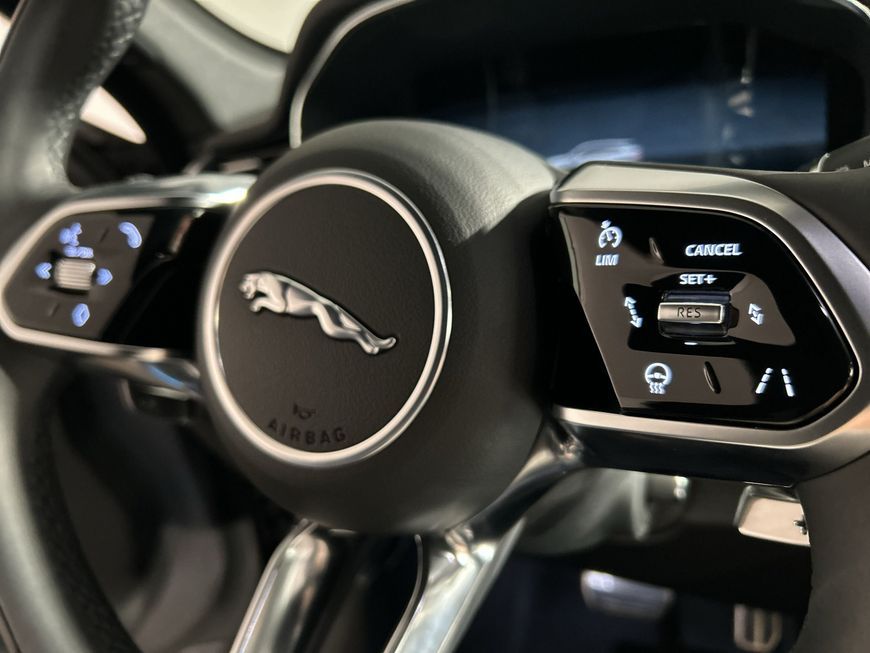 Jaguar F-Pace D300 AWD R-Dynamic SE 90th Anniversary Ed