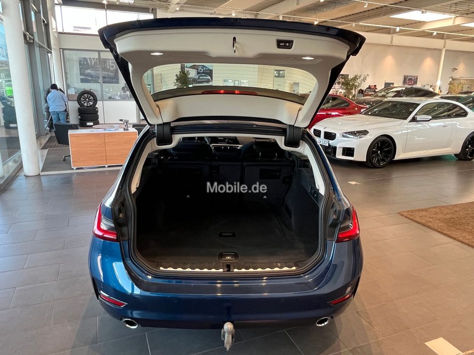 BMW 320d Touring Automatik Innovationsp. - Samsaru's Car Outlet