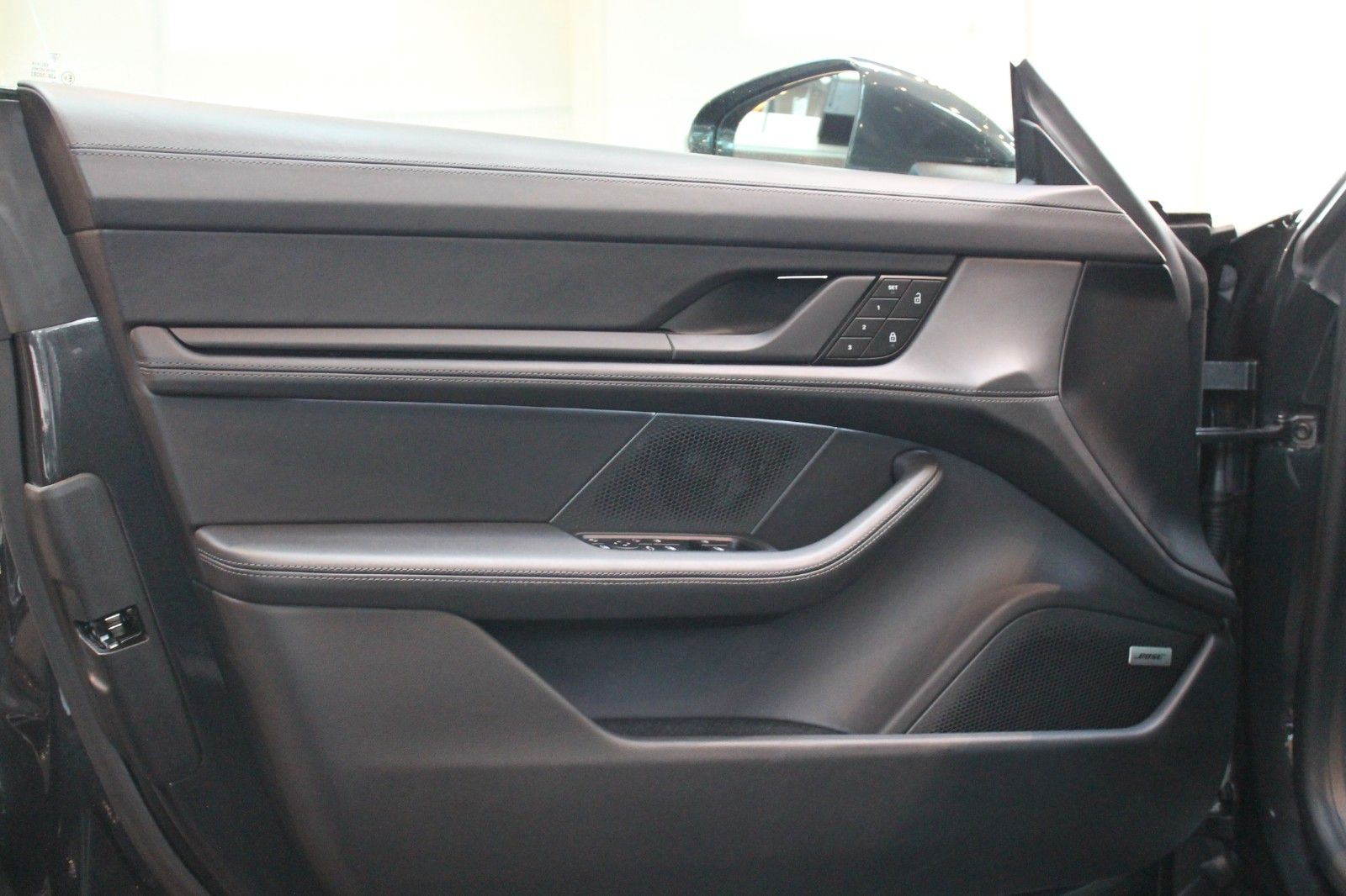 Porsche Taycan 4 Performance+ Cross Turismo *Voll/Voll*