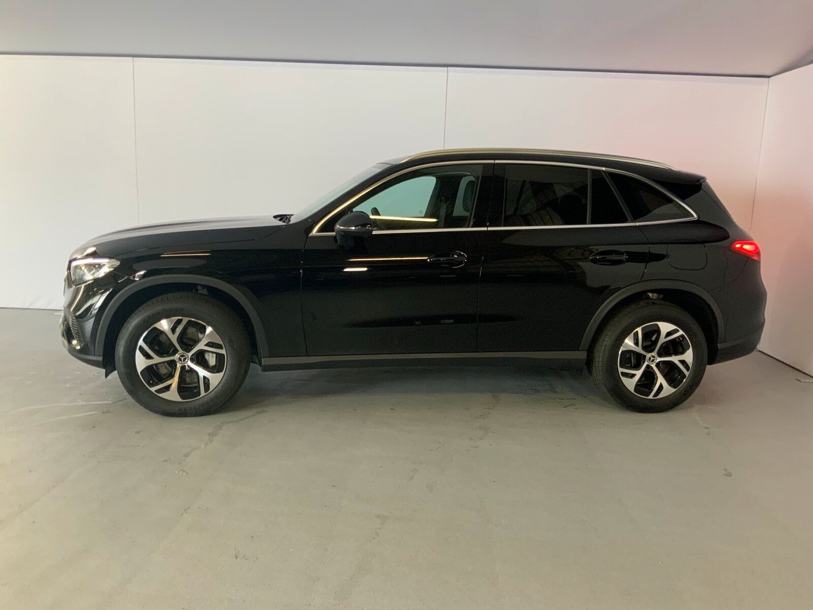 Mercedes-Benz GLC 300 de 4M AVANTGARDE - Samsaru's Car Outlet