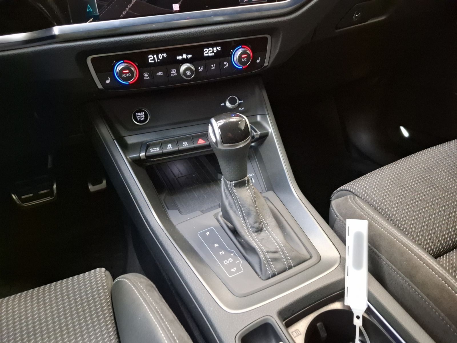 Audi Q3 S line 45 TFSI quattro - Samsaru's Car Outlet