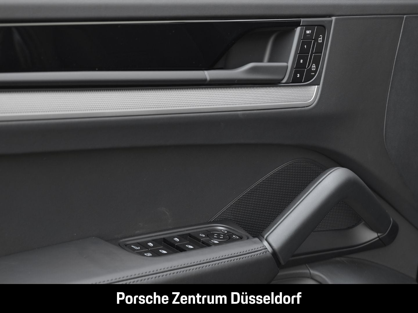 Porsche Cayenne S E-Hybrid InnoDrive Head-Up Sportabgas