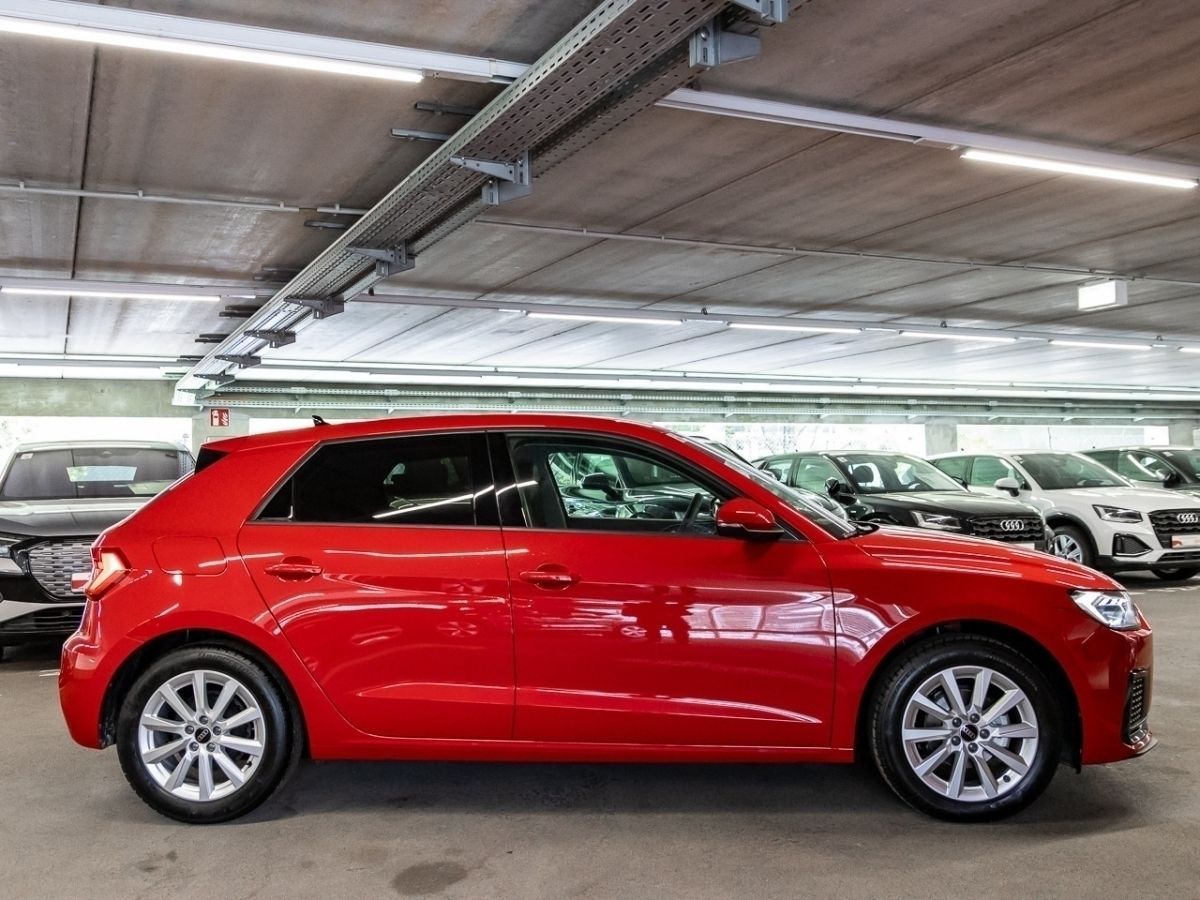 Audi A1 Sportback 25 TFSI S tronic - Samsaru's Car Outlet