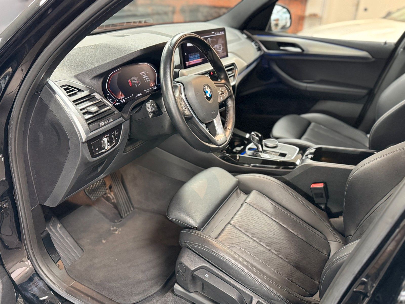 BMW X3 xDrive 20 d LASER/NAVI/LEDER/CAM/AHK/VIRTUAL/