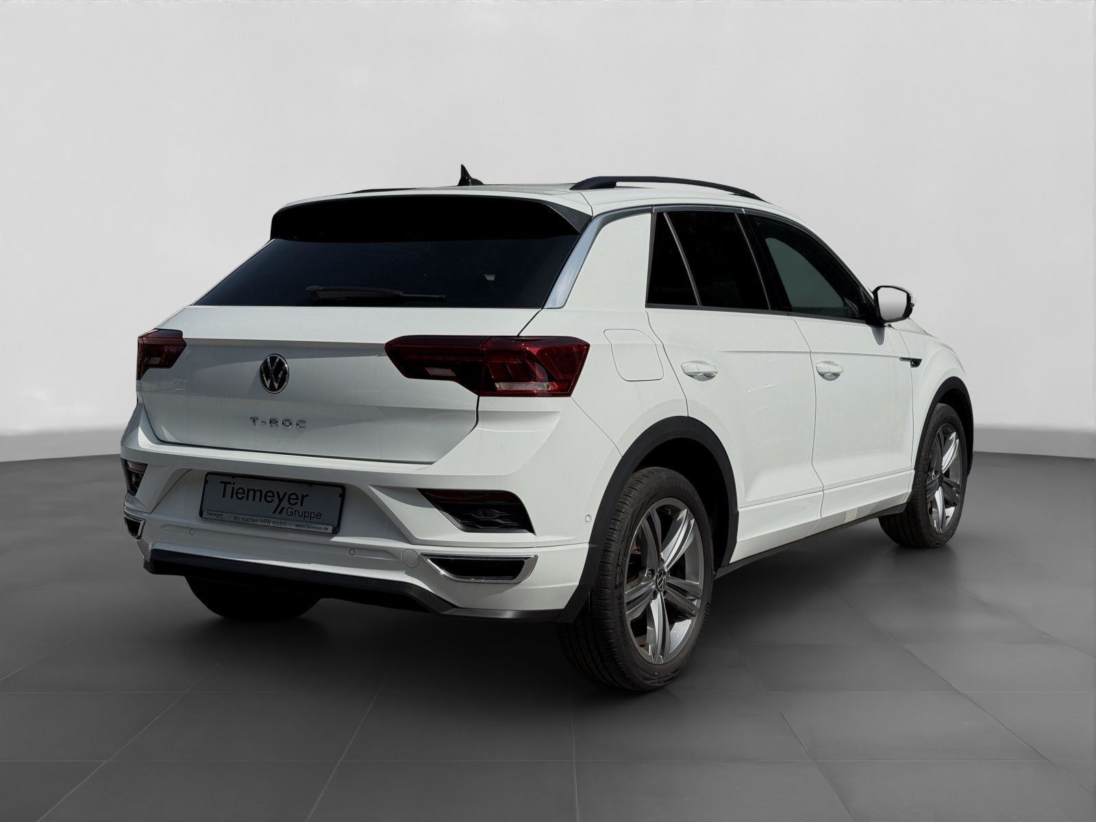 Volkswagen T-Roc 2.0 TDI DSG R-LINE - Samsaru's Car Outlet