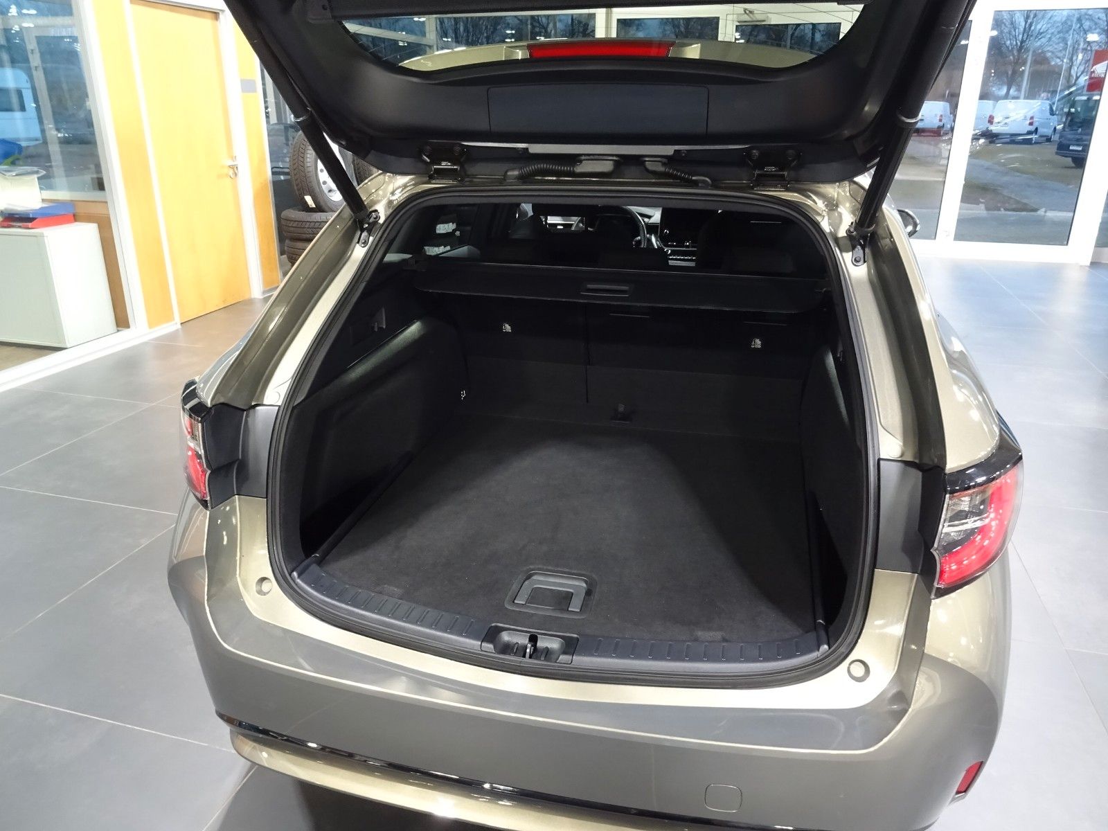 Toyota Corolla Touring Hybrid Active - Samsaru's Car Outlet