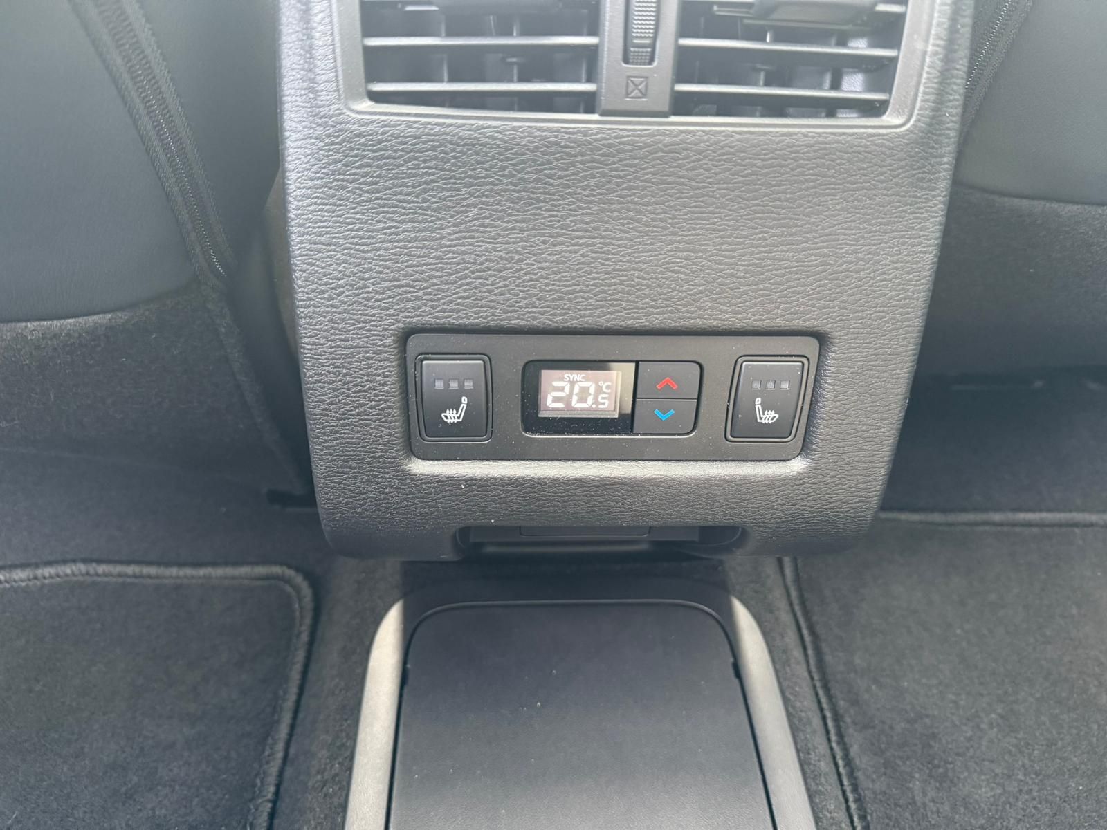 Mitsubishi Outlander PHEV Top *LED *SHZ *HUD *Sound