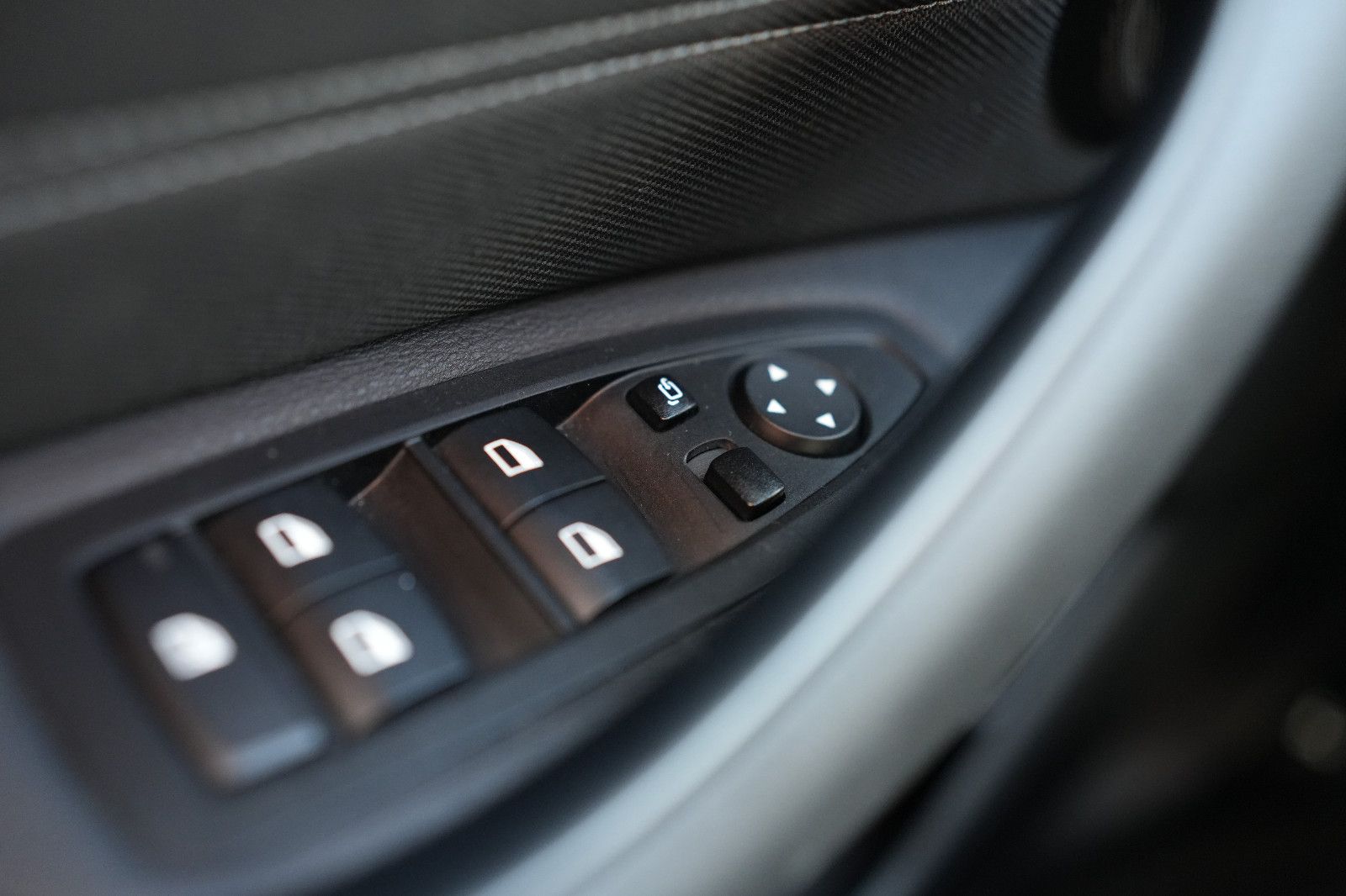 BMW X1 25e xDrive Advantage - Samsaru's Car Outlet