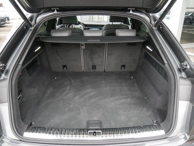 Audi Q8 50 Qu. S LINE BLACKPAK PANO B&O AHK ALU22"