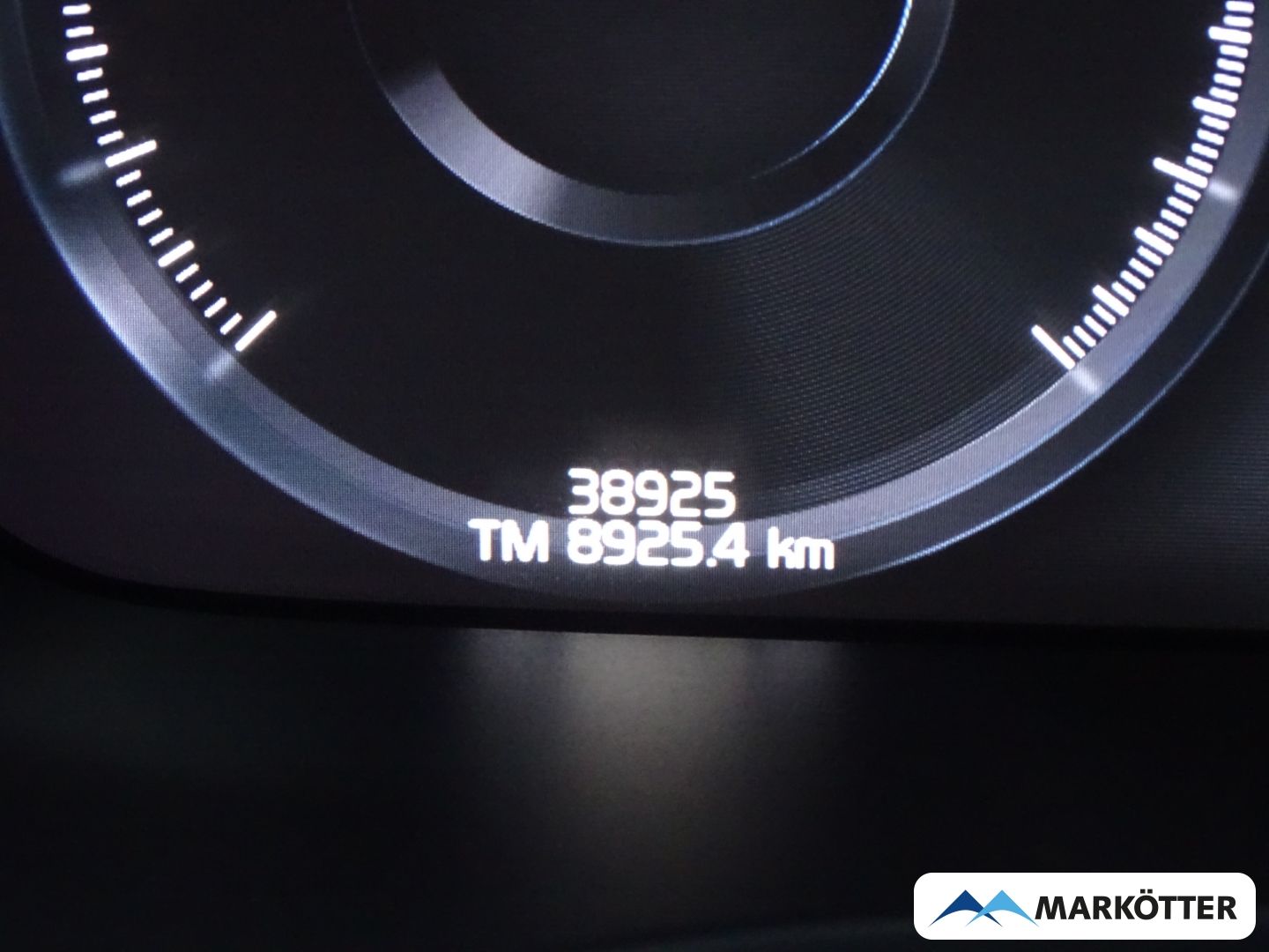 Volvo V60 T8 Plus Bright Recharge AWD/AHK/360°CAM/