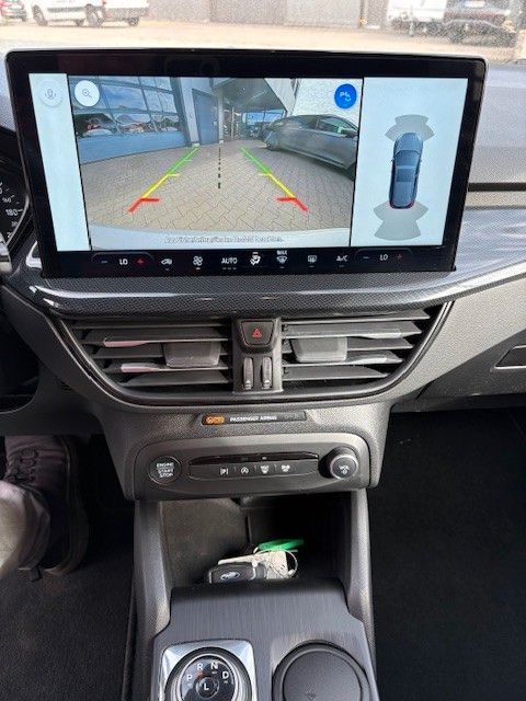 Ford Focus Turnier ST-Line ACC LED NAVI Kamera