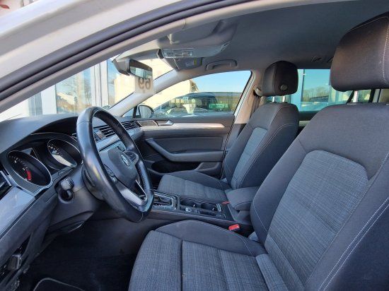 Volkswagen Passat Variant 1.6 TDI Business - Samsaru's Car Outlet