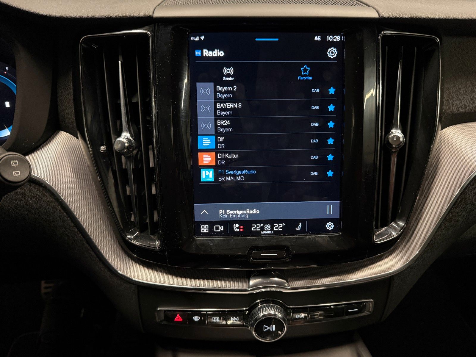 Volvo XC60 R-Design AWD *AHK*360*Standhzg*HIFI*