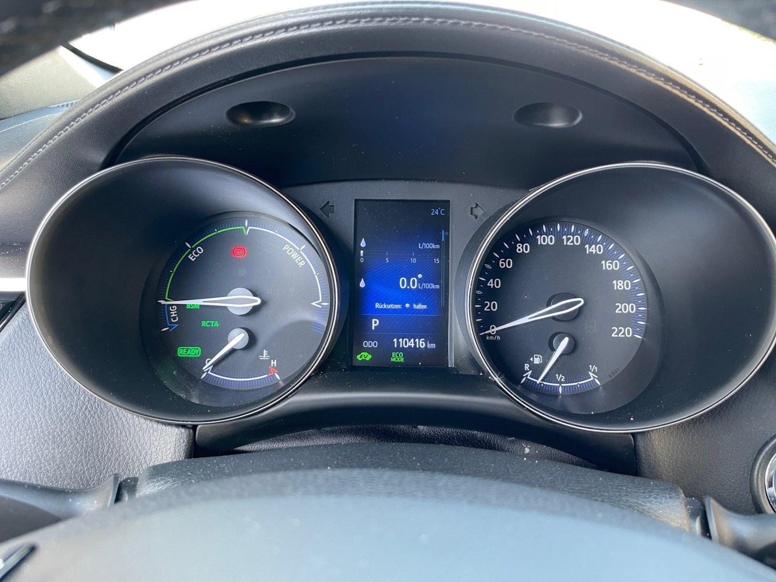 Toyota C-HR 1.8 Hybrid Club - Samsaru's Car Outlet