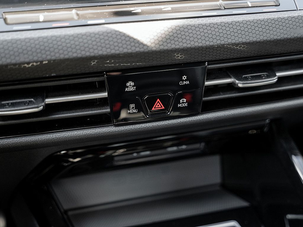 Volkswagen Golf VIII GTD 2.0 TDI AHK NAVI MATRIX SHZ KLIMA