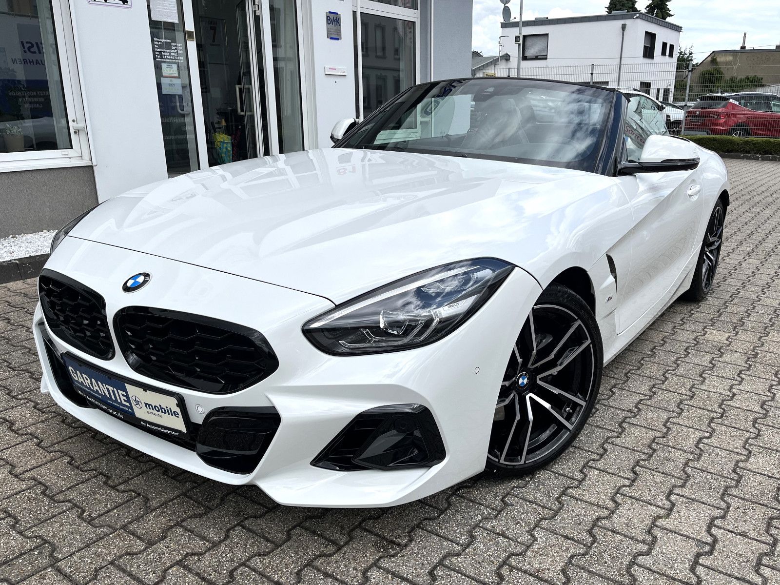 BMW Z4 sDrive20i M Sport - Samsaru's Car Outlet