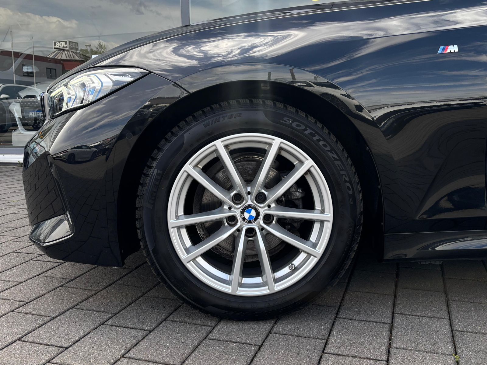 BMW 318 i Tour M Sportp. AHK°ACC*-Ad.LED°Headup+HIFI