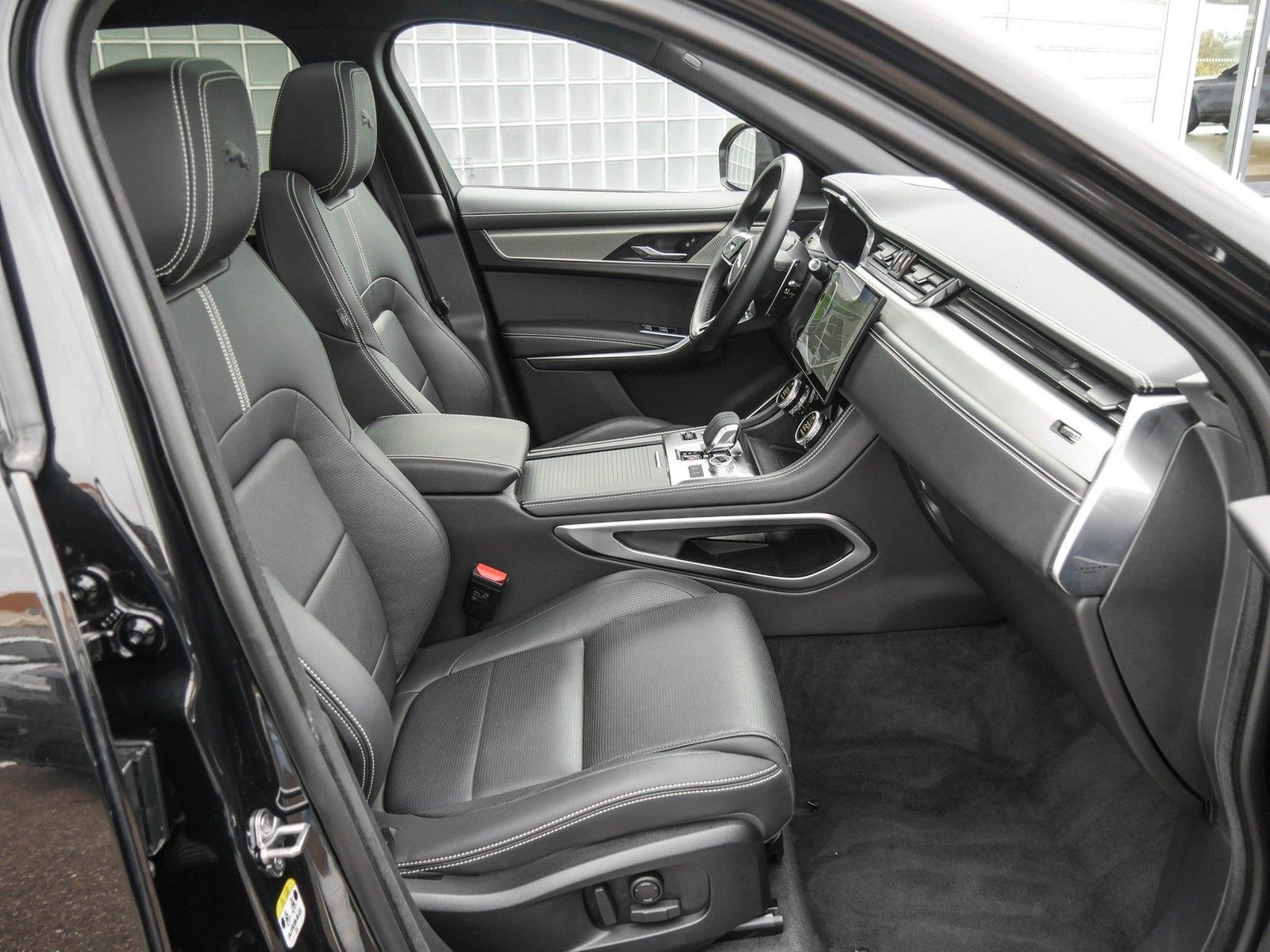 Jaguar F-PACE D300 R-Dynamic SE 90th Anniversary Editio