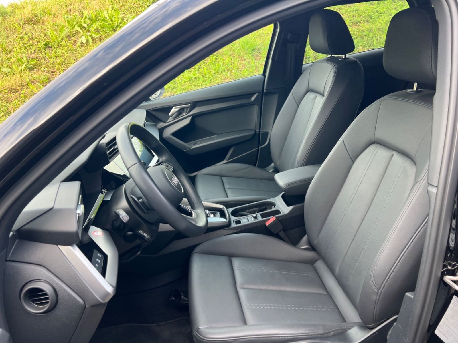 Audi A3 35 TFSI advanced - Samsaru's Car Outlet