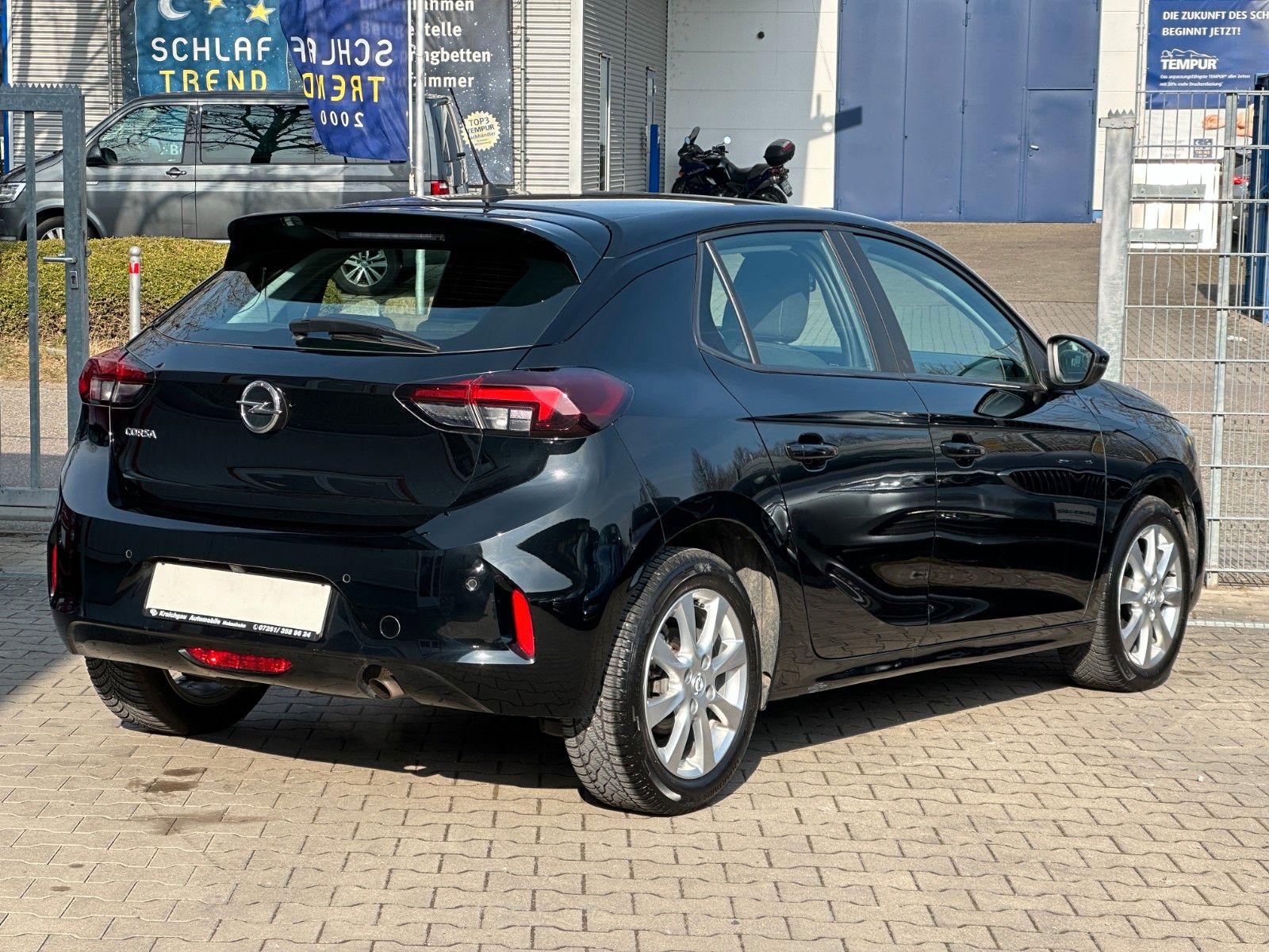 Opel Corsa 1.2 - Samsaru's Car Outlet