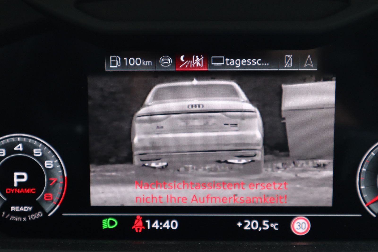 Audi A8L 60 TFSI V8 qu lang exclusive - Samsaru's Car Outlet