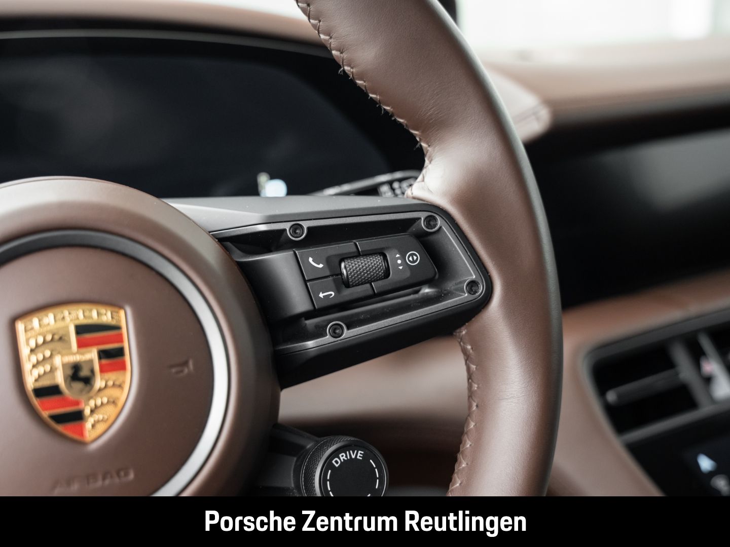 Porsche Taycan 4S Cross Turismo Burmester Surround-View