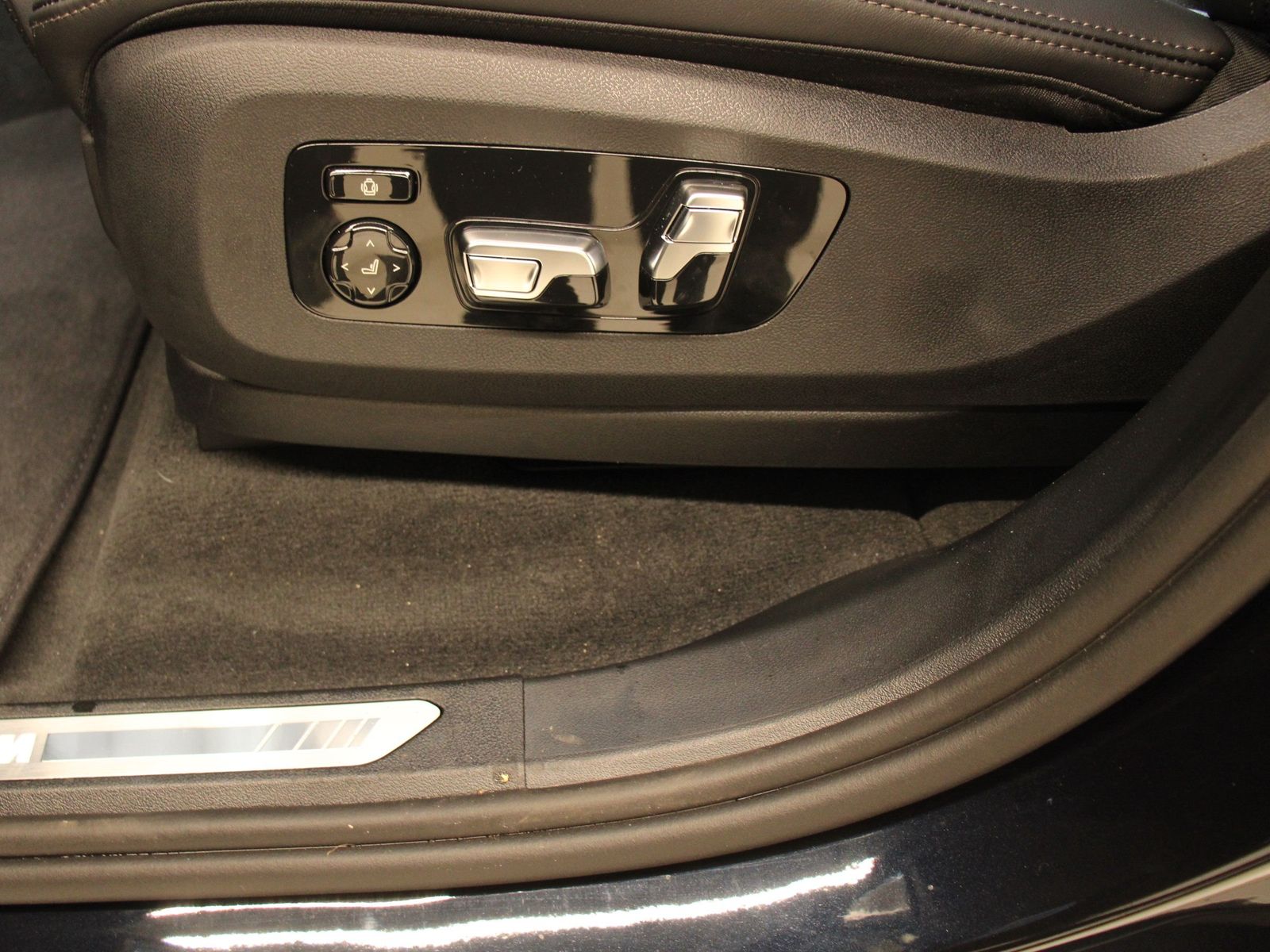 BMW X5 xDrive40d M Sportpaket Pro AHK STHZ Pano Icon