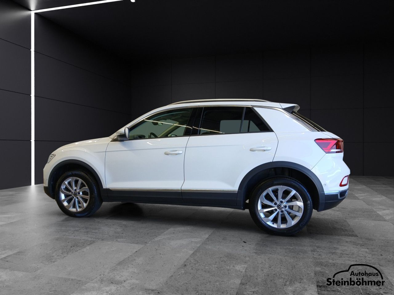 Volkswagen T-Roc Style 1.5TSI DSG Plus - Samsaru's Car Outlet