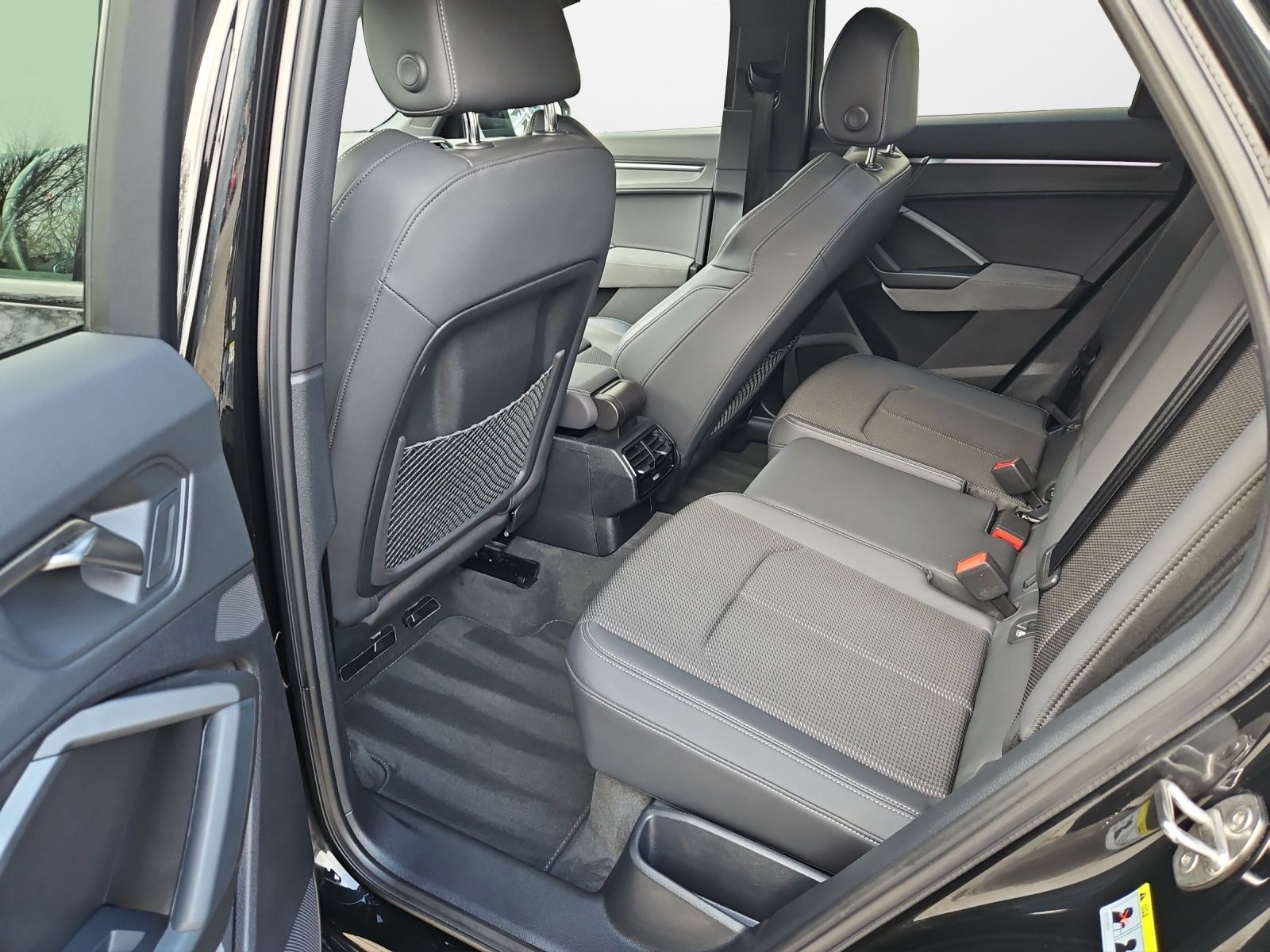 Audi Q3 Sportback 45 TFSI S tronic S line - Samsaru's Car Outlet