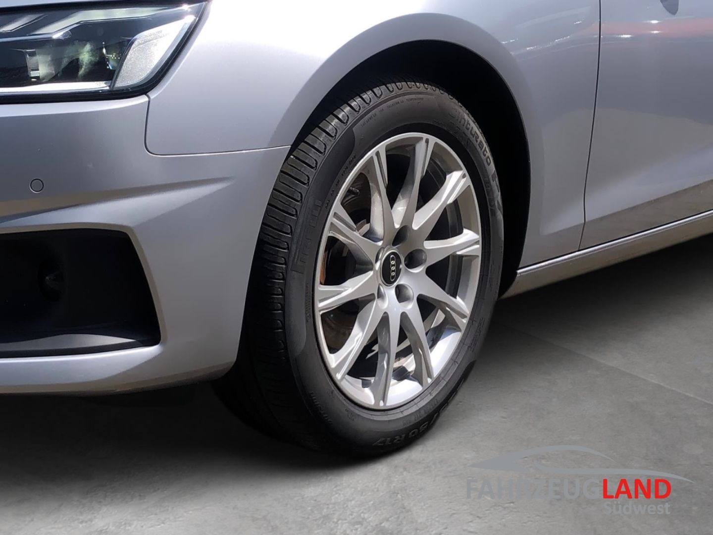Audi A4 Avant 35 TFSI 2.0 - Samsaru's Car Outlet