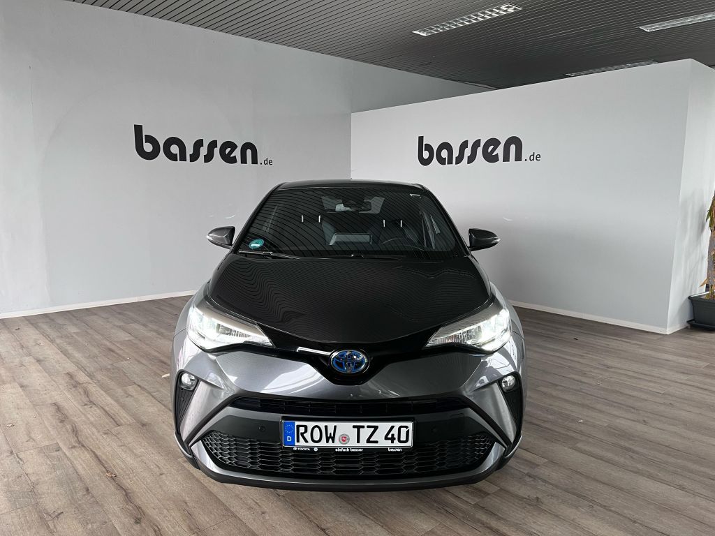 Toyota C-HR 2.0 Hybrid - Samsaru's Car Outlet