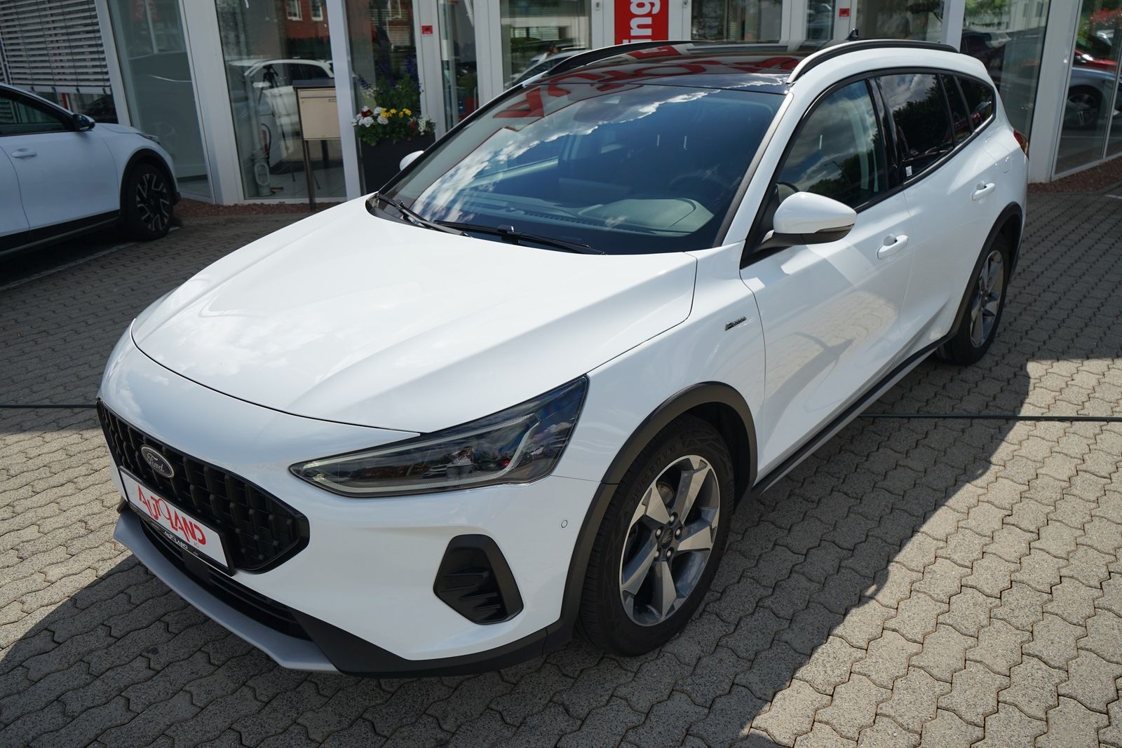 Ford Focus Turnier 1.0 M-Hybrid Active X Aut. LED