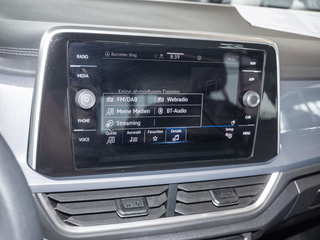 Volkswagen T-Roc 1.0 TSI Style - Samsaru's Car Outlet