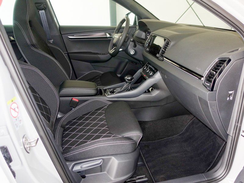 Skoda Karoq 2.0TDI DSG 4x4 Sportline * 5 Jahre Garanti
