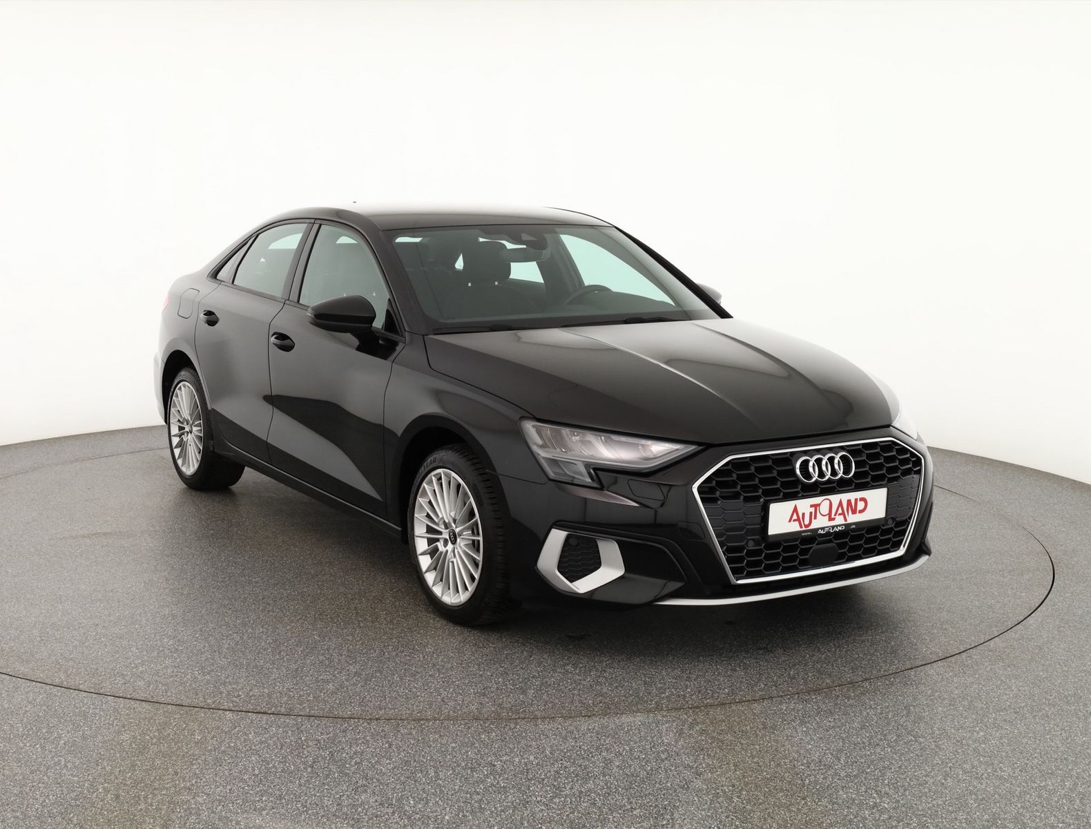 Audi A3 35 TDI Limousine LED Navi Sitzheizung DAB AHK