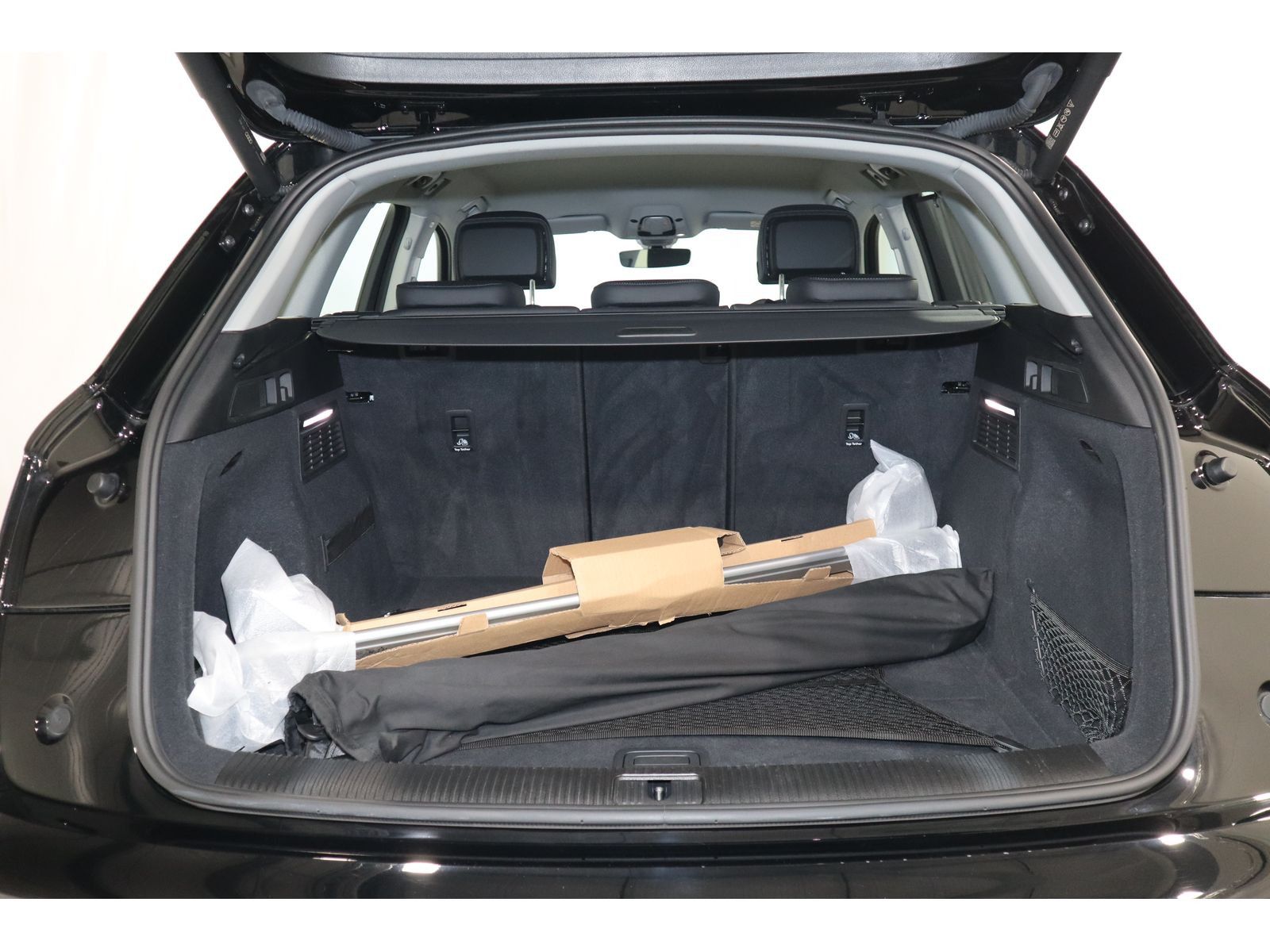 Audi Q5 40 TDI quattro - Samsaru's Car Outlet