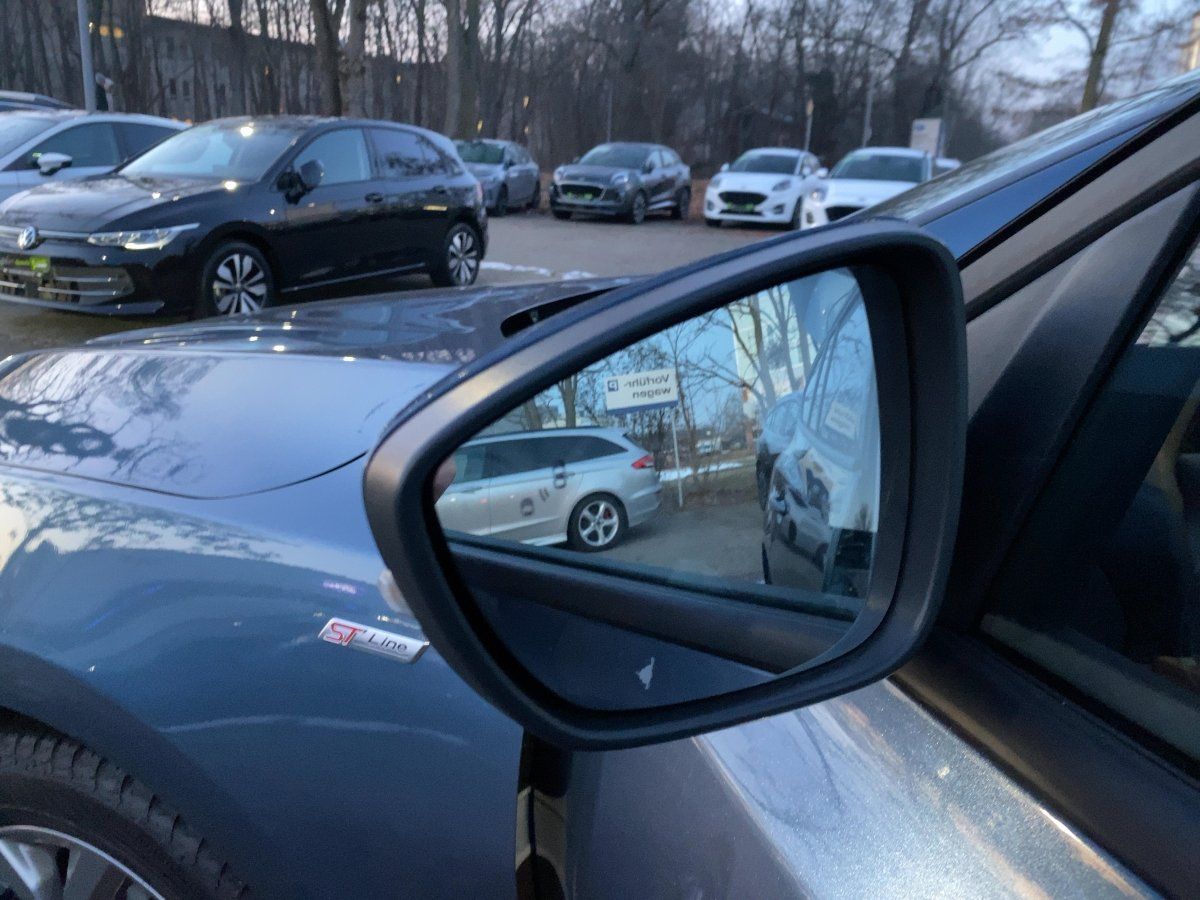 Ford Focus Turnier ST-Line X | Autom. | AHK | Kamera