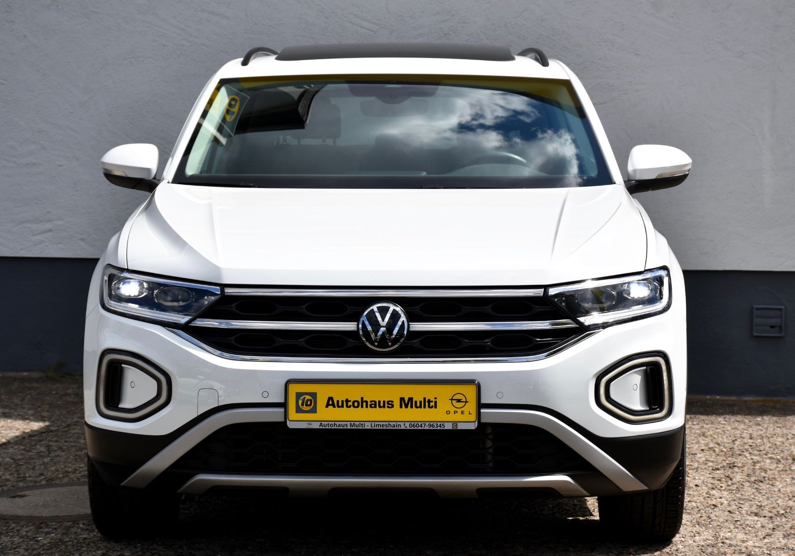 Volkswagen T-Roc Style - Samsaru's Car Outlet