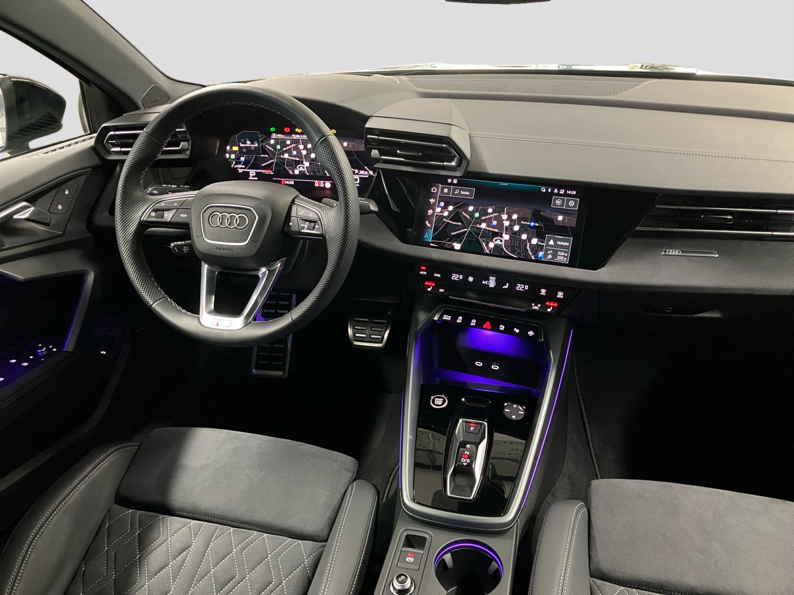 Audi A3 Limousine 35 TFSI S line - Samsaru's Car Outlet