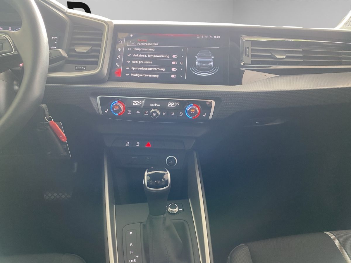 Audi A1 Sportback advanced 25 TFSI - Samsaru's Car Outlet