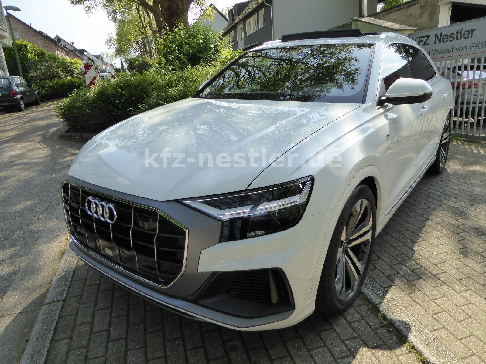 Audi Q8 55 TFSI S Line - Samsaru's Car Outlet