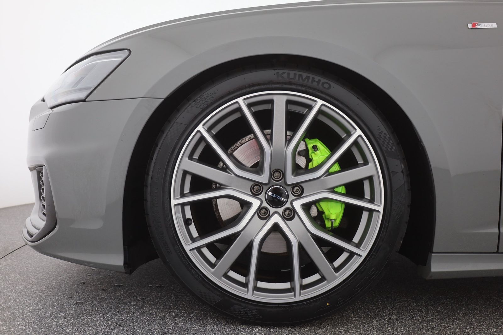 Audi A6 Avant 45 TFSI S-line - Samsaru's Car Outlet