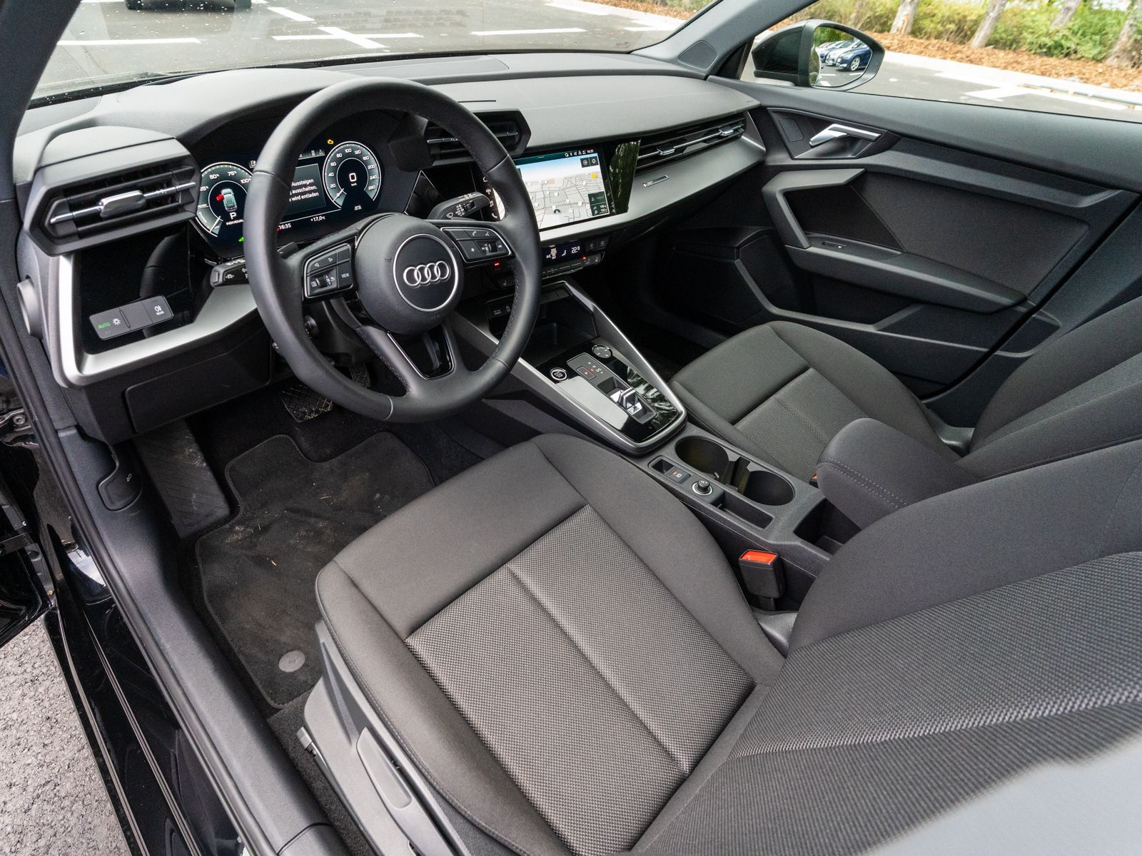 Audi A3 Sportback 40 TFSI e Stronic LED Navi RFK HUD