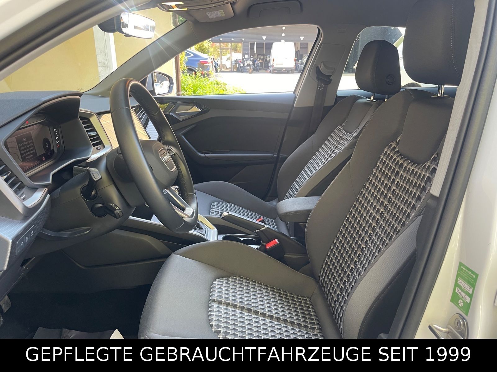 Audi A1 Sportback 35TFSI - Samsaru's Car Outlet