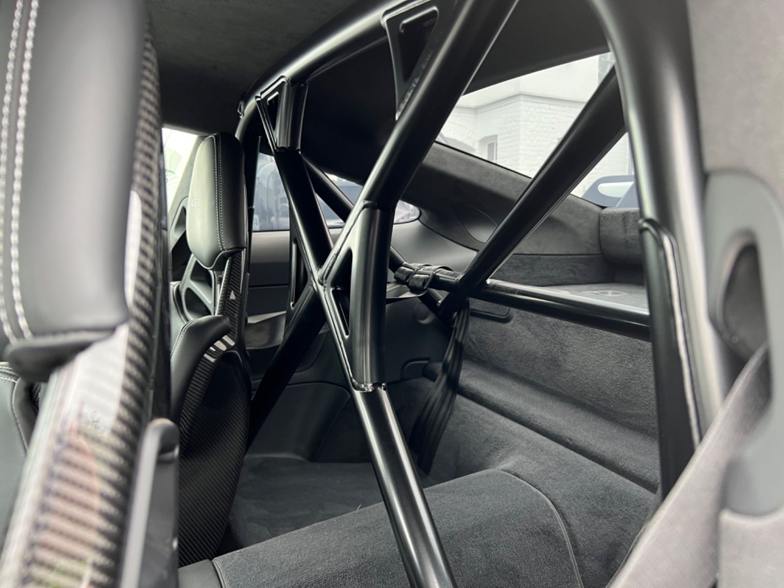 Porsche 911 GT3 - Samsaru's Car Outlet